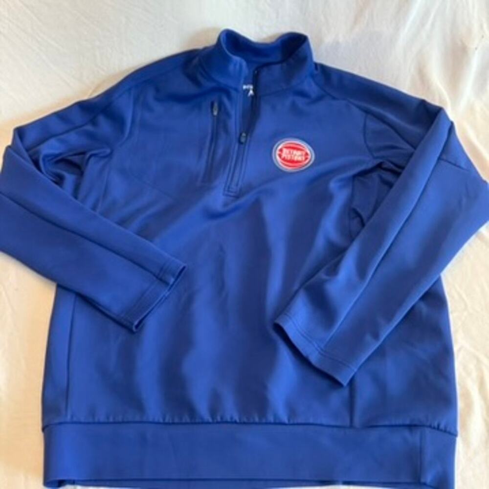 Antigua Detroit Pistons quarter zip sweater, size large